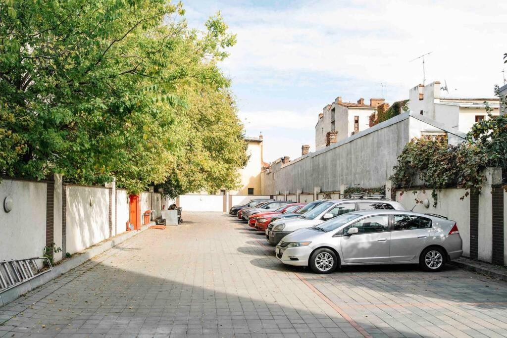 Vivando - Beautiful Studio B + Parking Бухарест Экстерьер фото