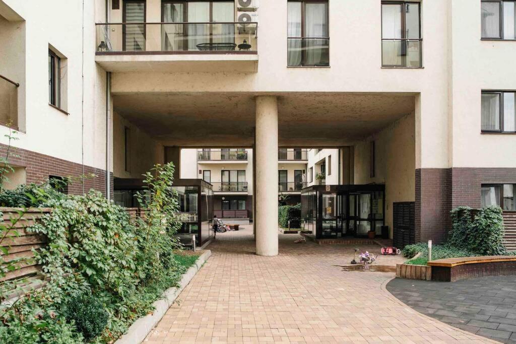 Vivando - Beautiful Studio B + Parking Бухарест Экстерьер фото